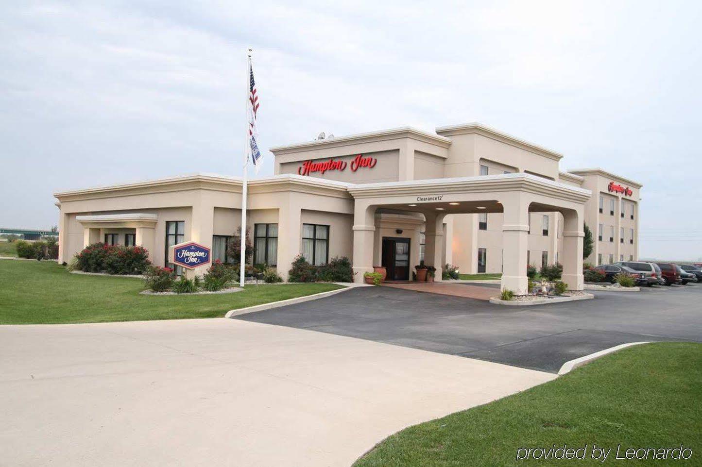 Hampton Inn By Hilton Litchfield Buitenkant foto
