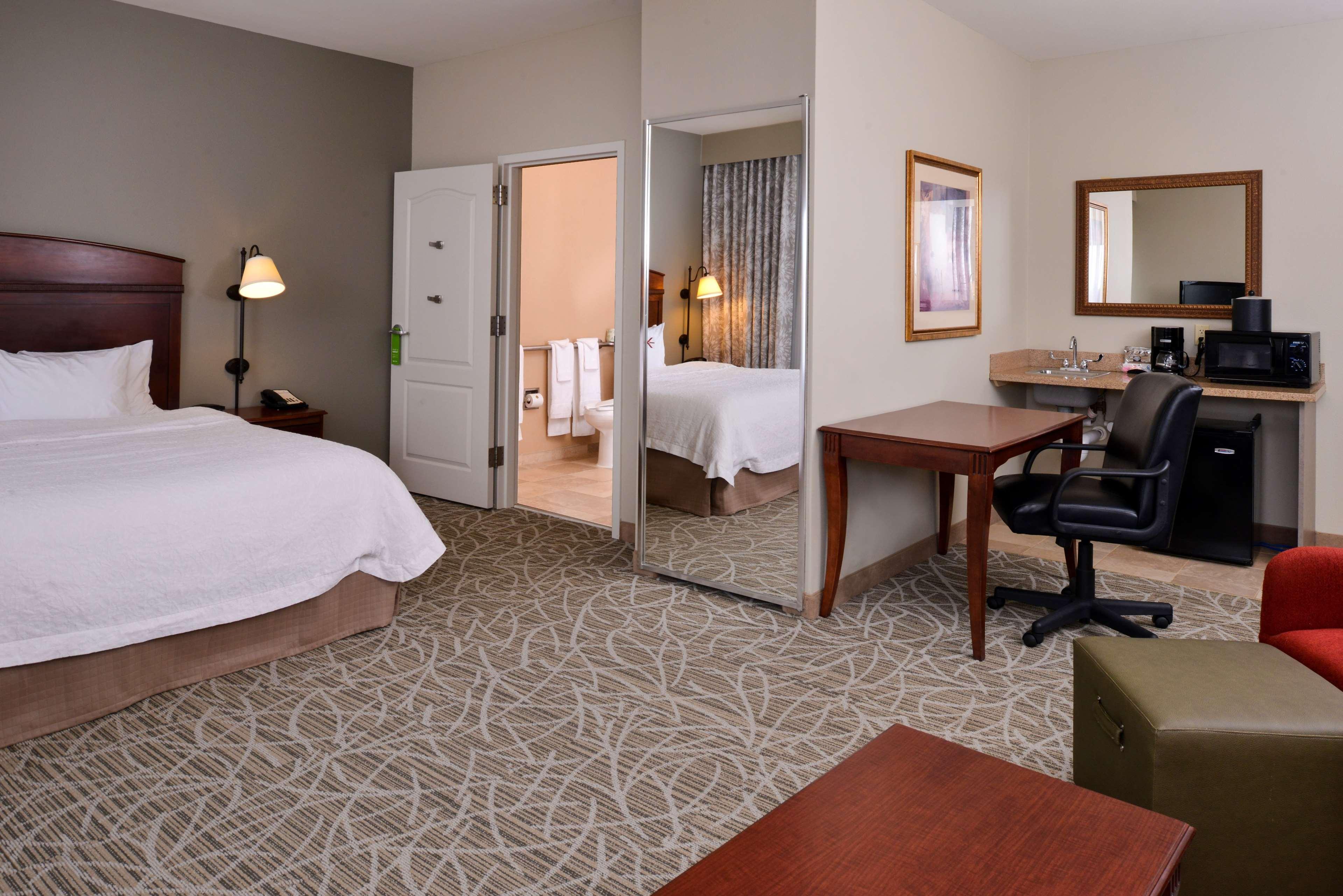 Hampton Inn By Hilton Litchfield Buitenkant foto