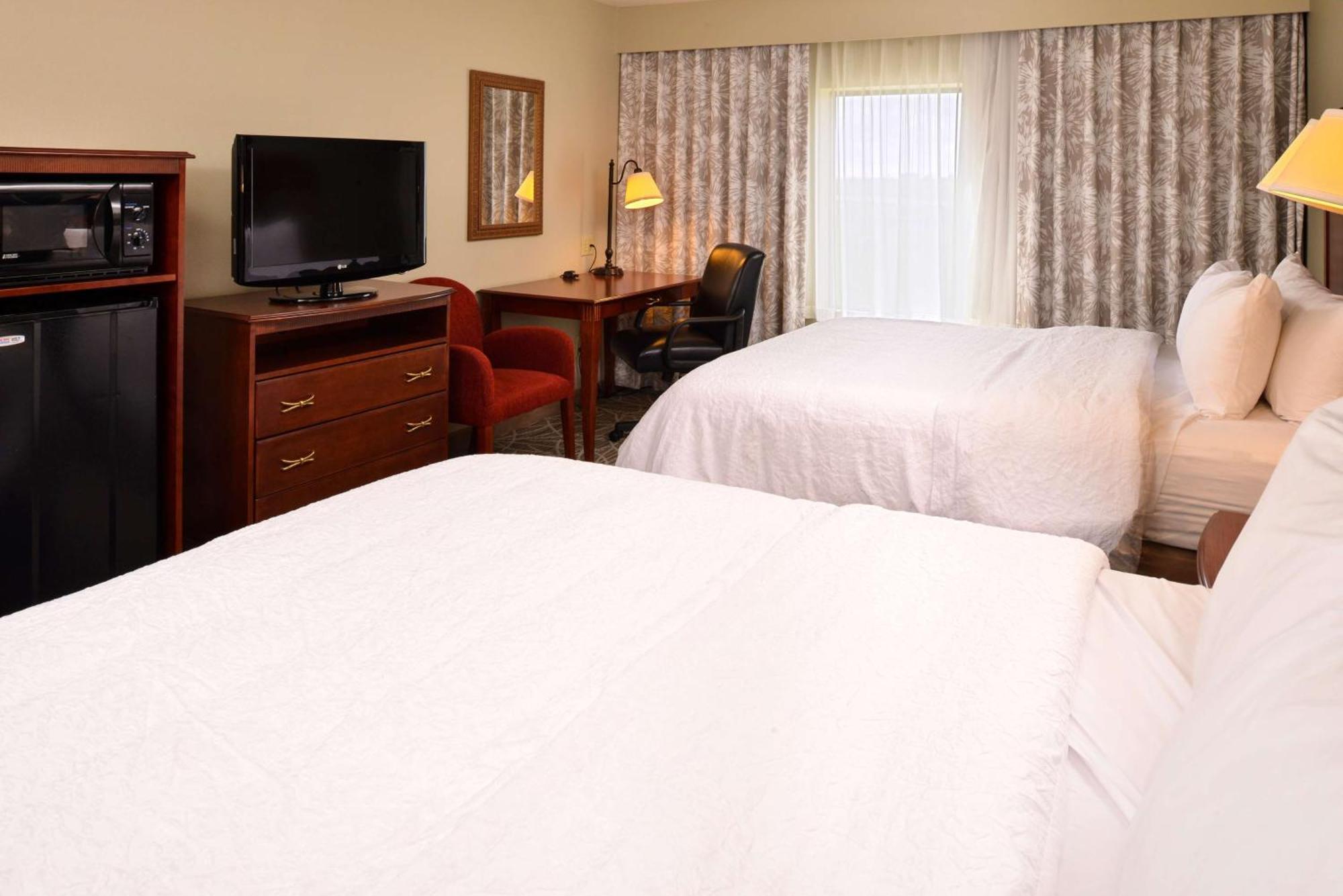 Hampton Inn By Hilton Litchfield Buitenkant foto