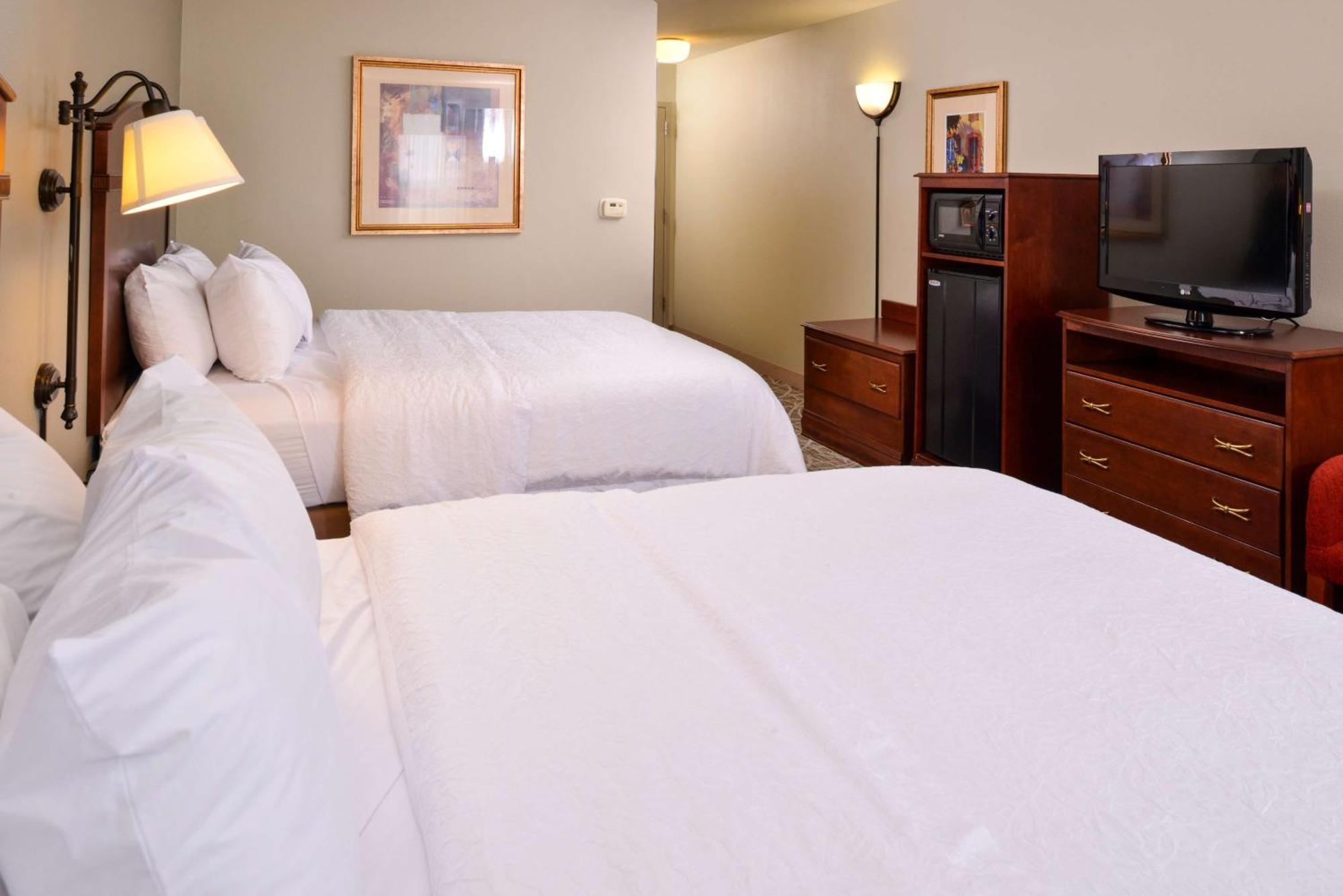 Hampton Inn By Hilton Litchfield Buitenkant foto