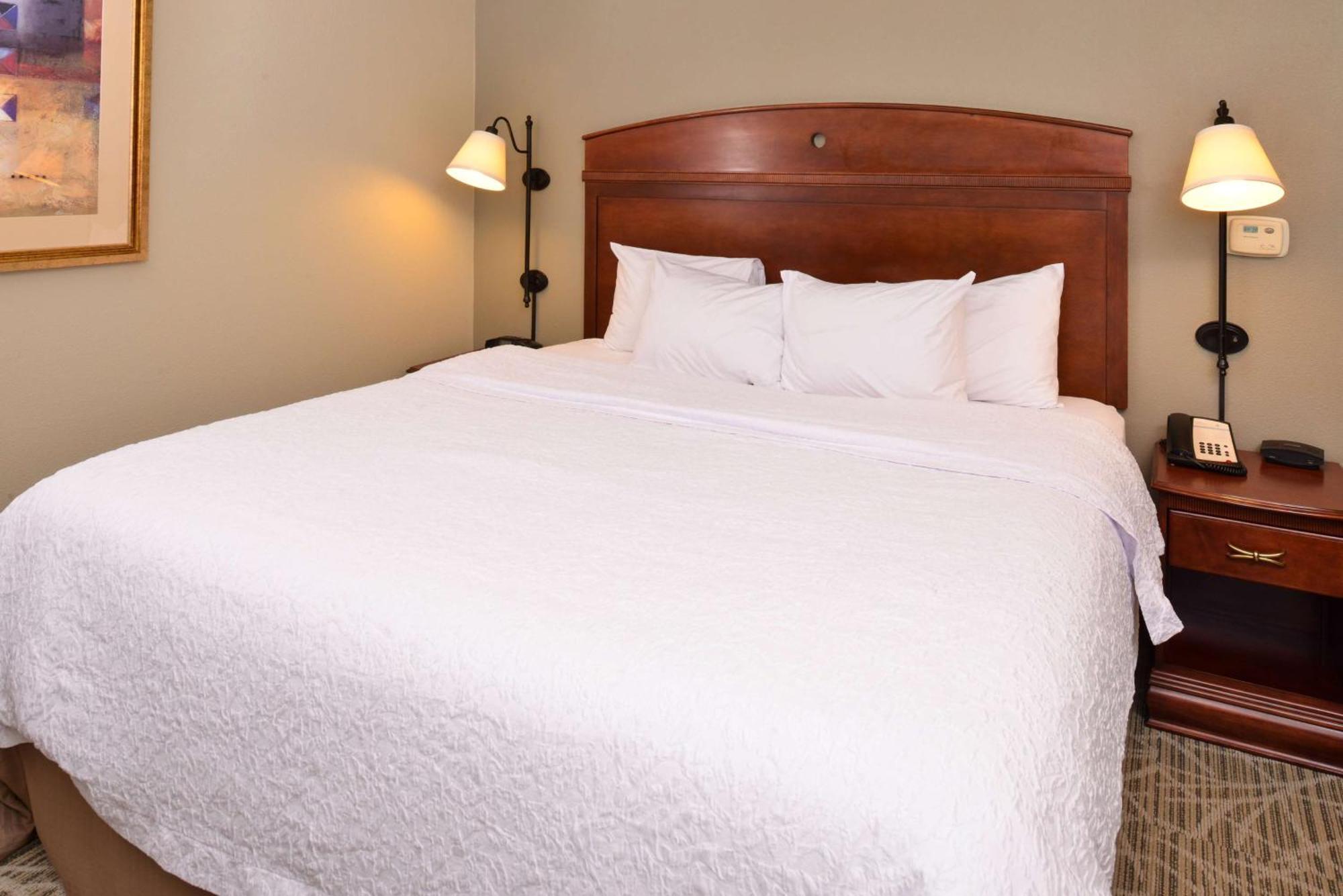 Hampton Inn By Hilton Litchfield Buitenkant foto