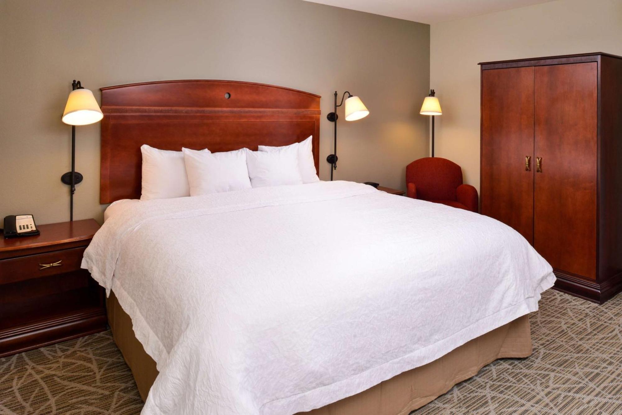 Hampton Inn By Hilton Litchfield Buitenkant foto