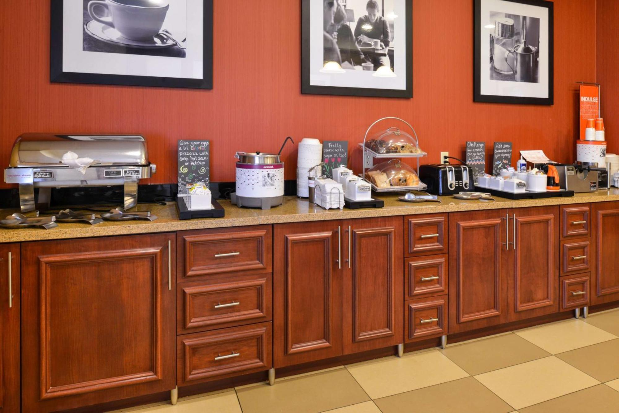 Hampton Inn By Hilton Litchfield Buitenkant foto