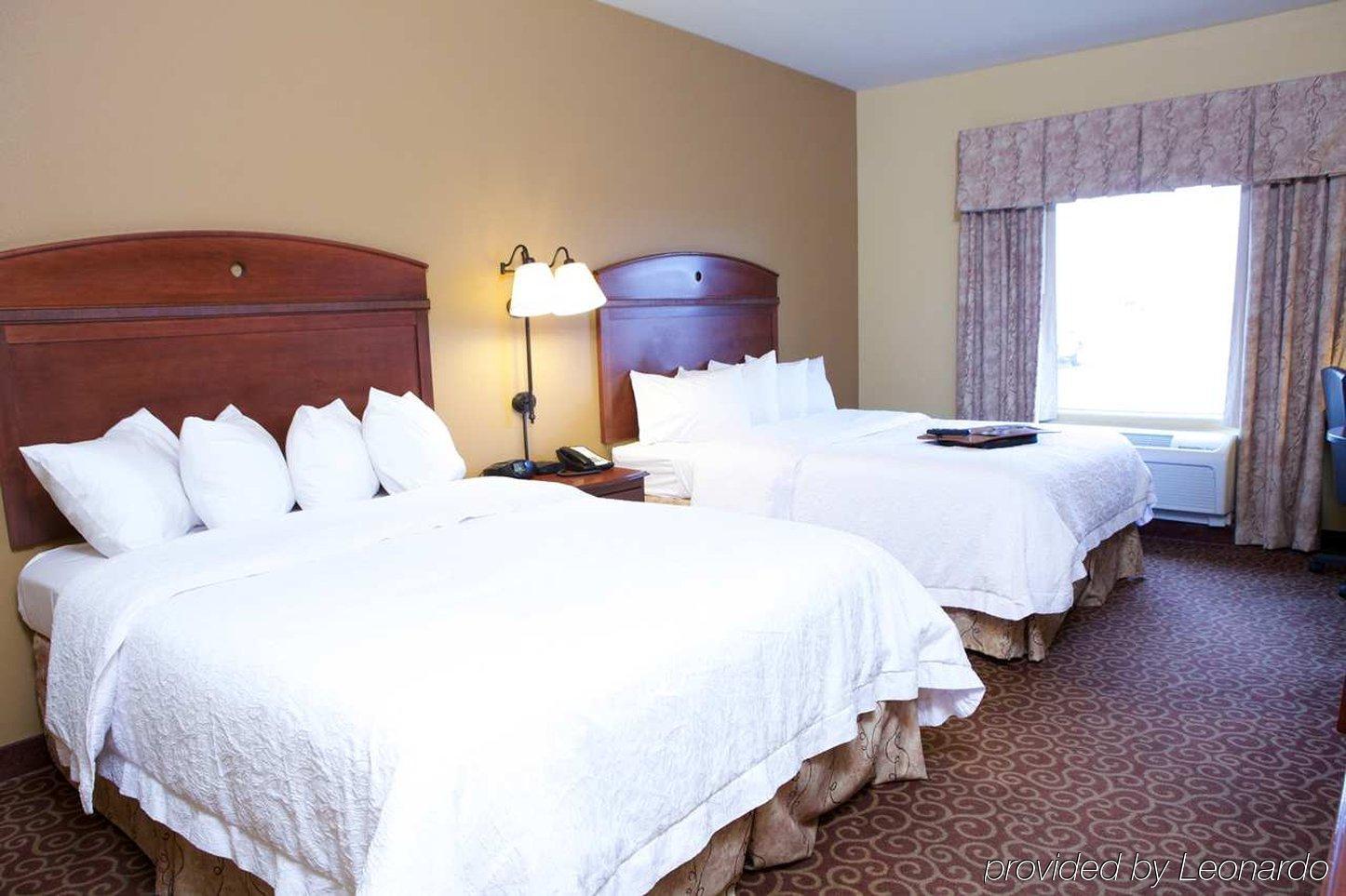 Hampton Inn By Hilton Litchfield Buitenkant foto