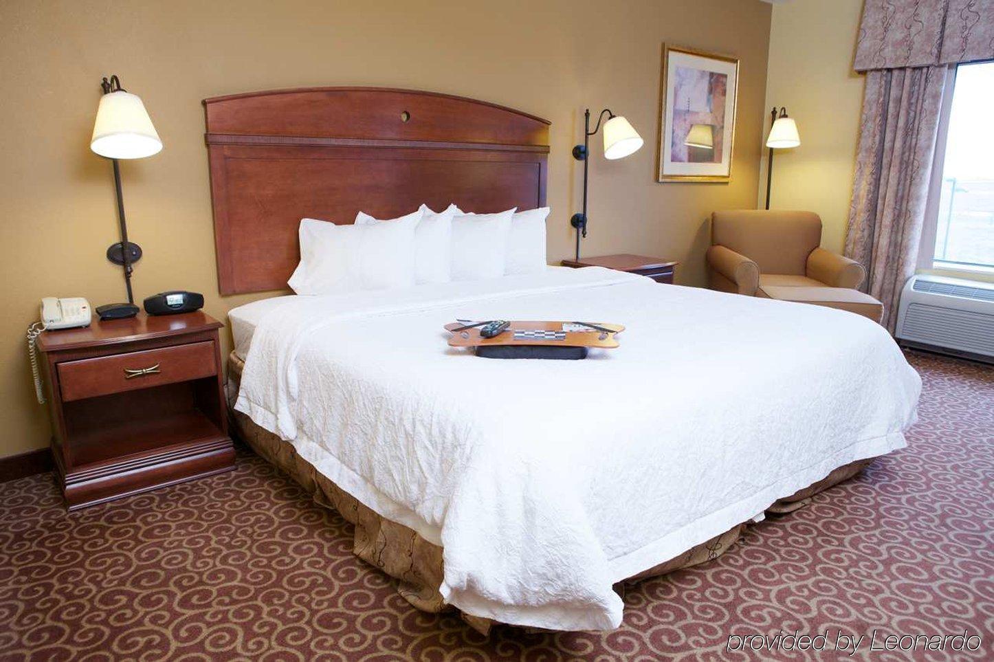 Hampton Inn By Hilton Litchfield Buitenkant foto